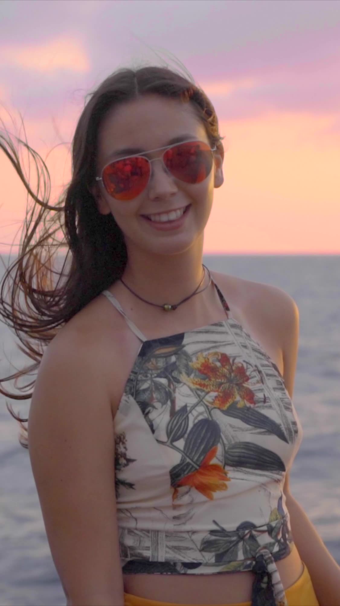 A simple and elegant reel of a model enjoying the Pacific at sunset, blending presence, light, and calm beauty.