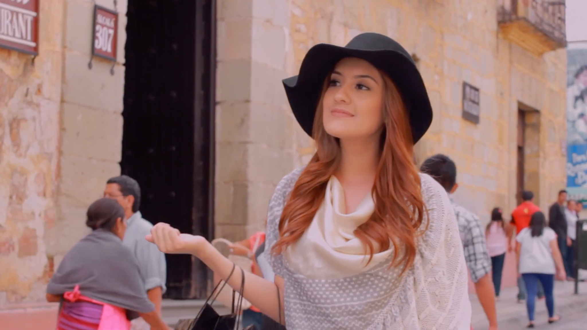 Oaxacan designer Juan Manuel Bautista crafting contemporary ethnic textiles by hand on waist loom